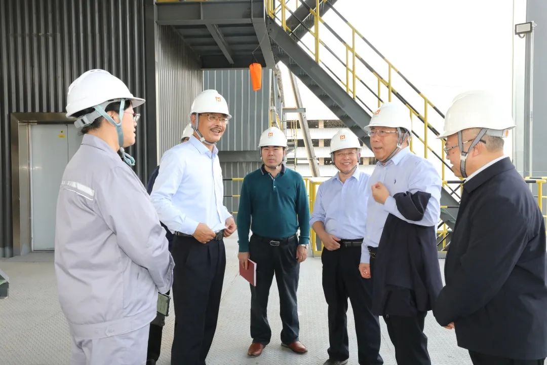 海南省政协副主席李国梁一行到918博天堂调研