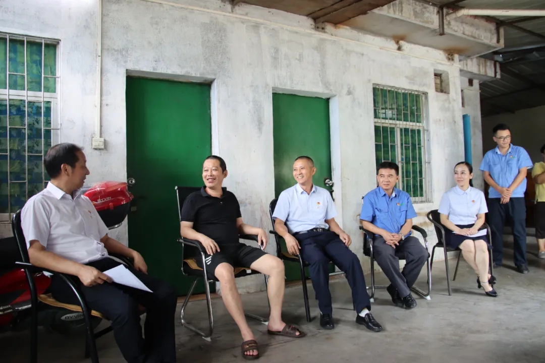 918博天堂党委发展“七一”走访慰问活动